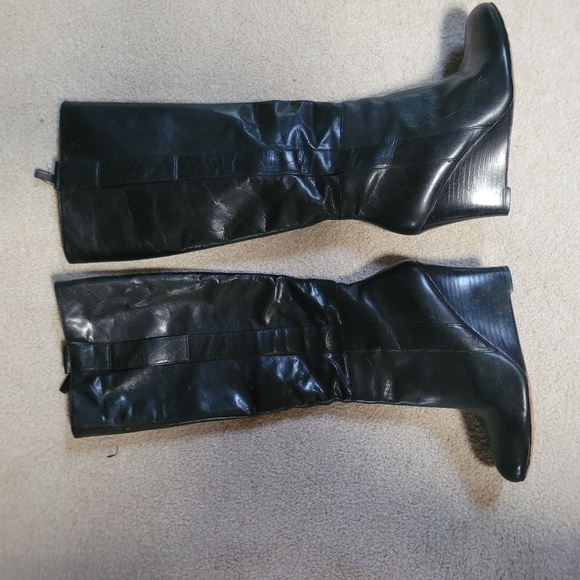 NINE WEST GENUINE LEATHER BOOTS - Picture 6 of 9